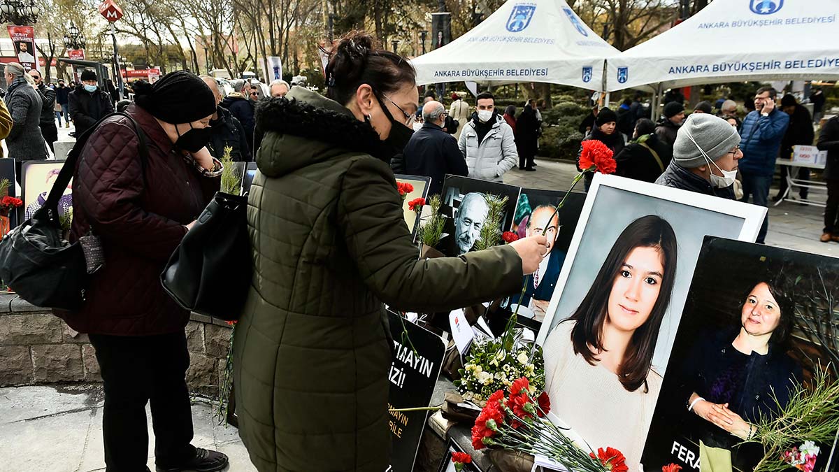 Güvenpark'ta terör saldırısında yaşamını yitirenler anıldı