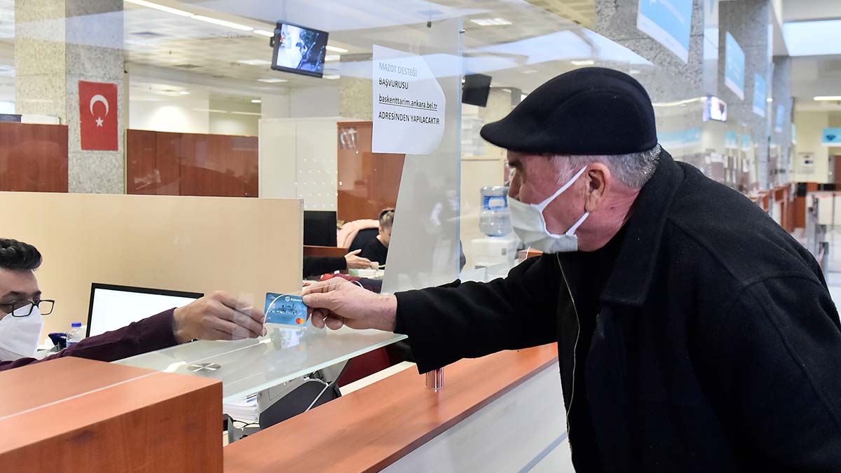 Başkentli çiftçiye mazot desteği başladı