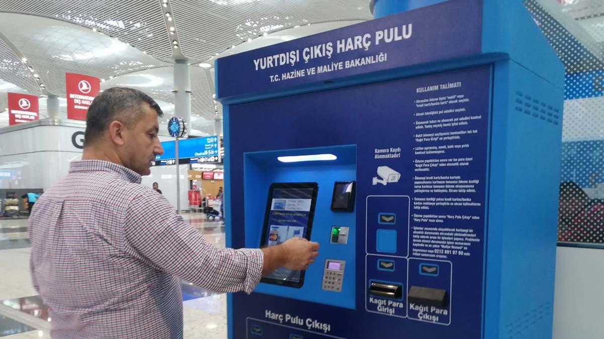 Yurt dışı çıkış harcı 150 liraya yükseltildi