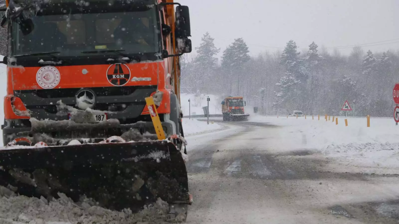 Zonguldak'ta 240 köy yolu ulaşıma kapandı