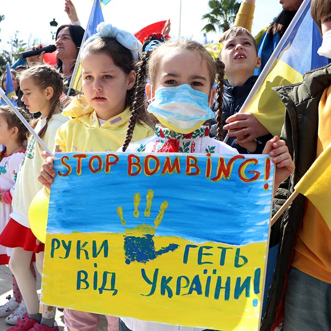 Adana'da yaşayan Ukraynalılar eylemde