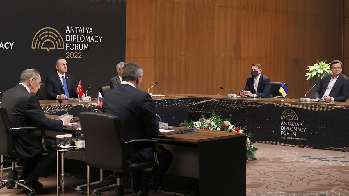 Antalya'daki tarihi zirve sona erdi