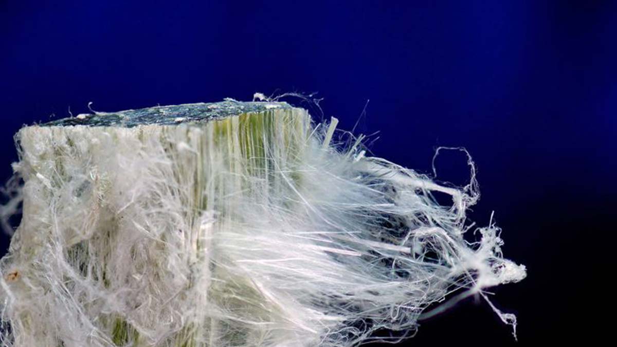 Asbest nedenli kanser vakalarının görüldüğü köylerin haritasını çıkardı. Haritaya göre İç Anadolu, Doğu Anadolu ve Güneydoğu Anadolu Bölgesi ağırlıklı olmak üzere 400 köyde yaklaşık 100 bin kişinin asbestten etkilendiği görüldü.