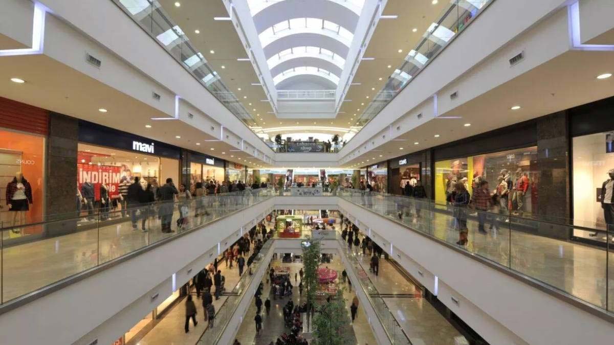 İstanbul'da AVM'ler 12.00 19.00 saatleri arasında çalışacak