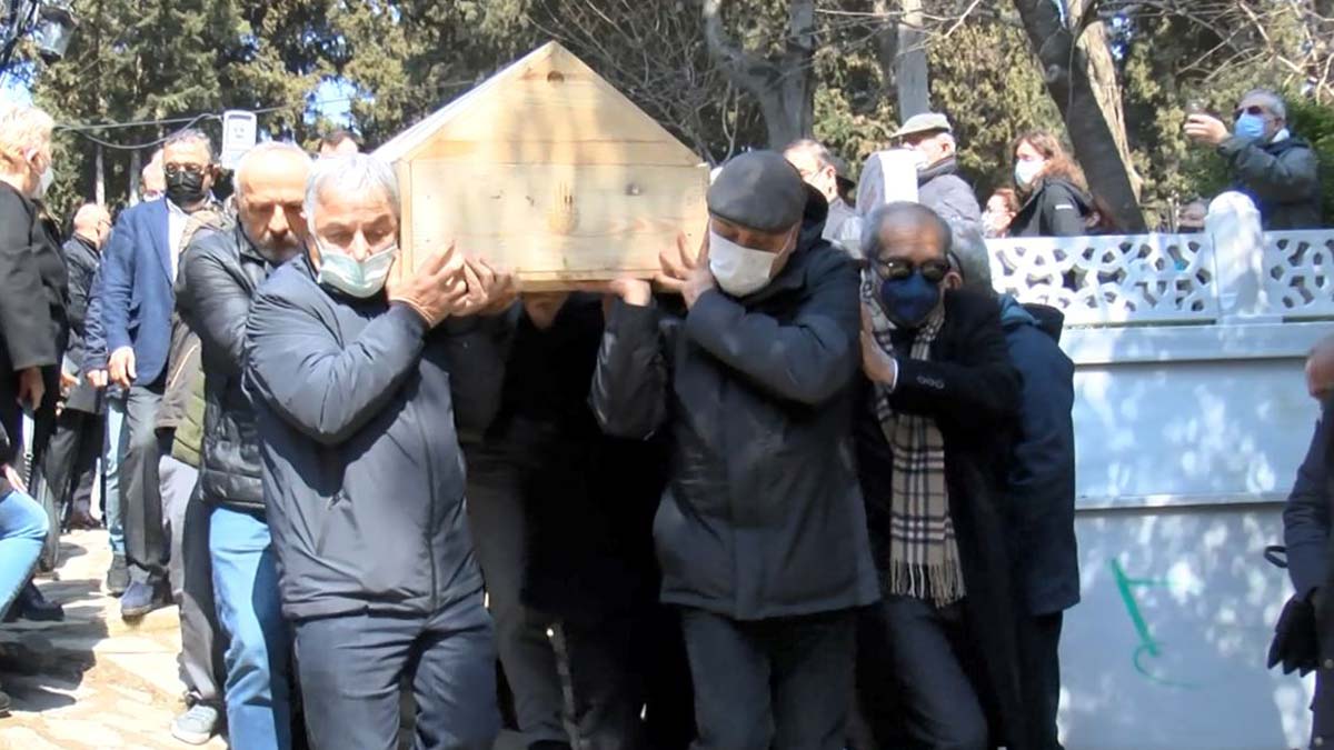 Aydın Engin defnedildi