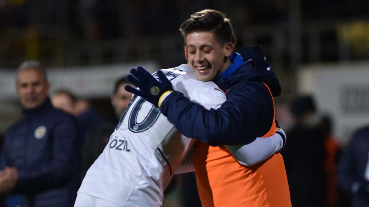 Arda Güler-Alex De Souza-Pablo Gavi