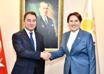 Ali Babacan Akşener'i ziyaret etti