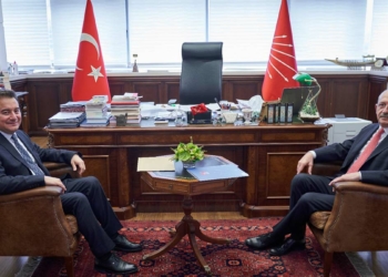 Ali Babacan Kılıçdaroğlu'nu ziyaret etti