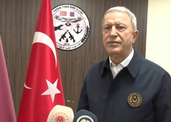 https://tr.wikipedia.org/wiki/Hulusi_Akar