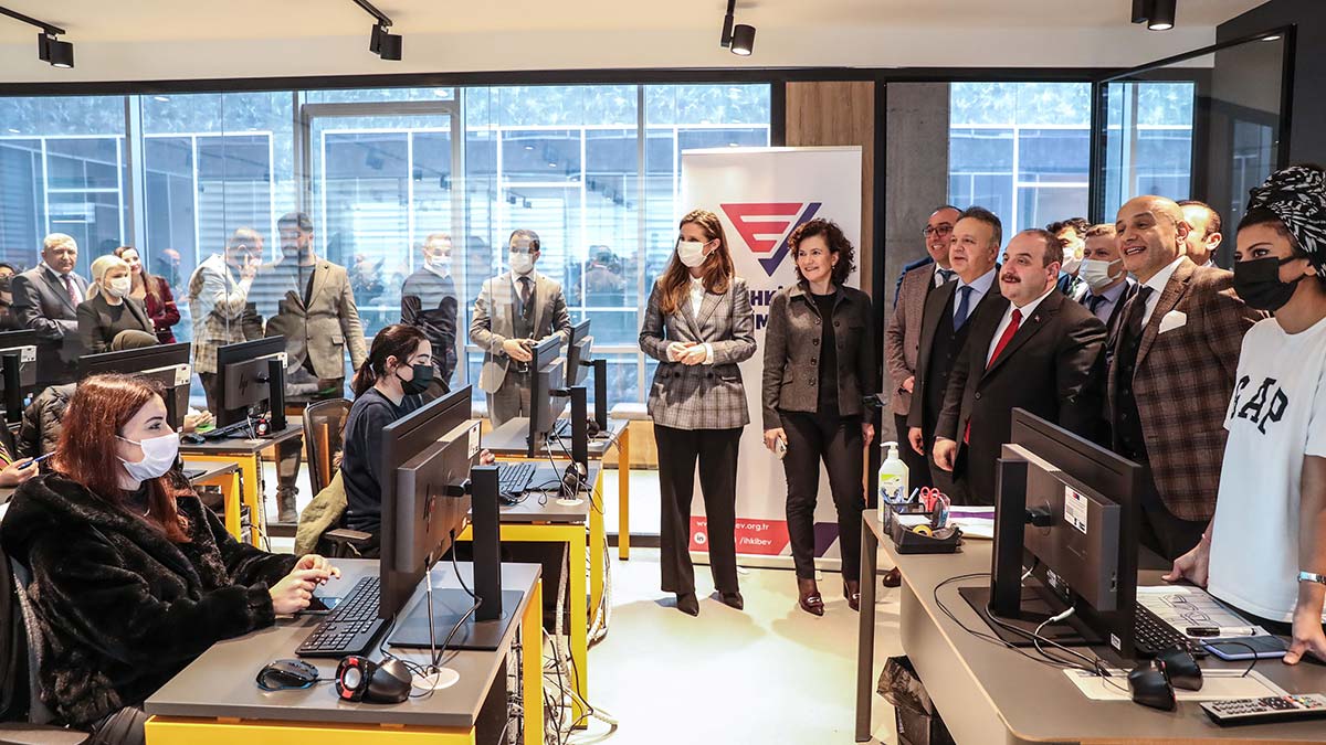 Türkiye'yi üreterek büyüteceğiz