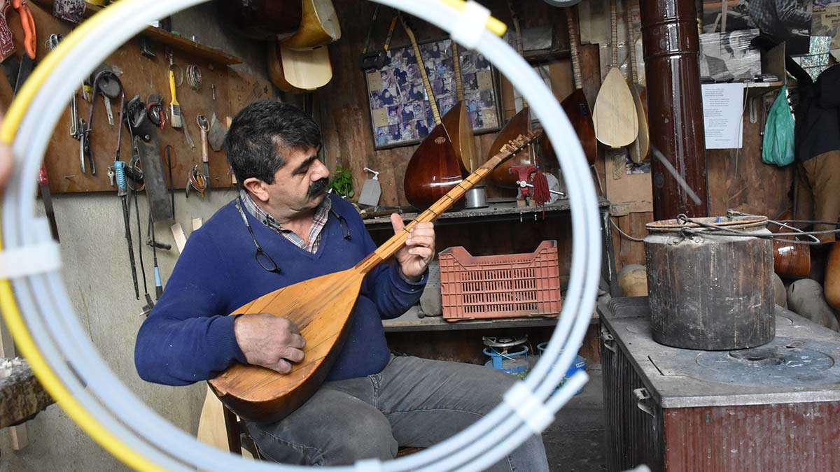 Anjiyo telini bağlamaya taktı