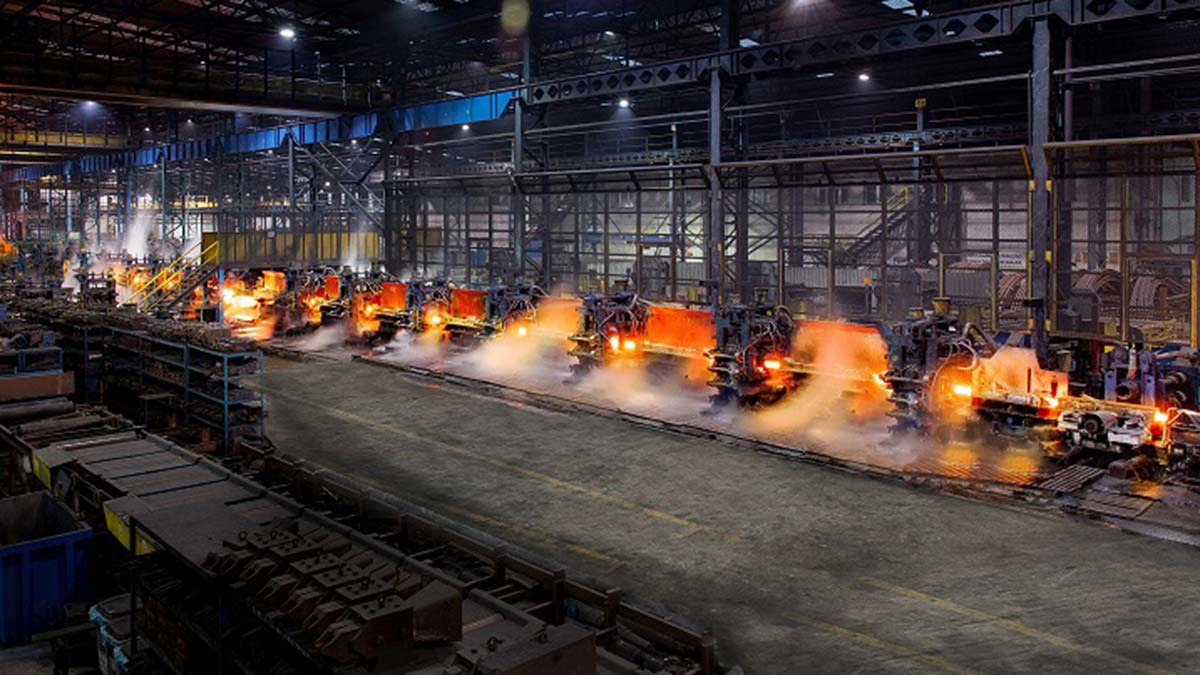 Kocaer Çelik Ege Bölgesi'nin lideri oldu