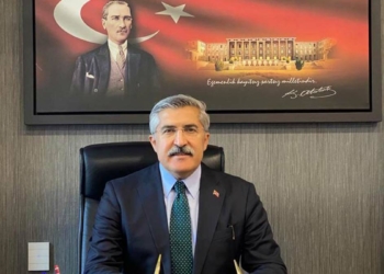 Dezenformasyon yasası talebimiz var