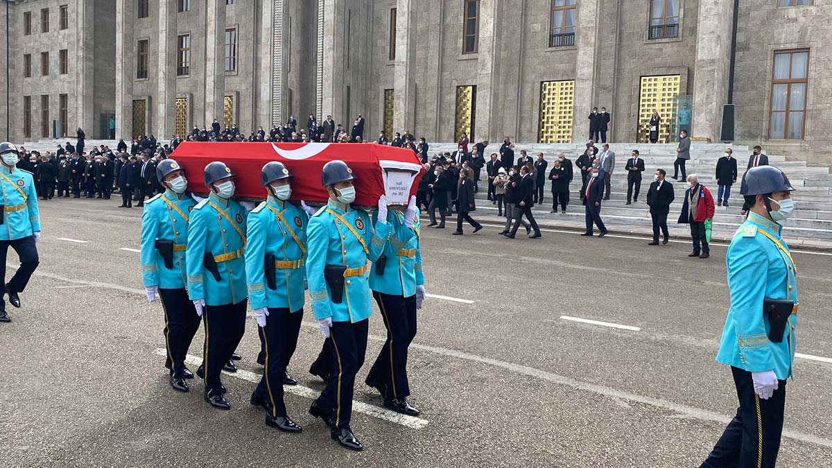 Sadi Somuncuoğlu için Meclis'te tören