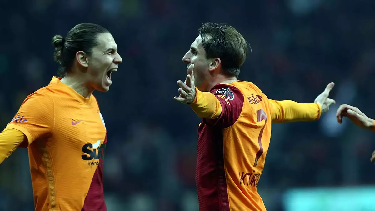 Galatasaray-beşiktaş derbisi... Bir derbi daha geride kaldı. Galatasaray bu sezon ligdeki en iyi futbolunu oynadı.