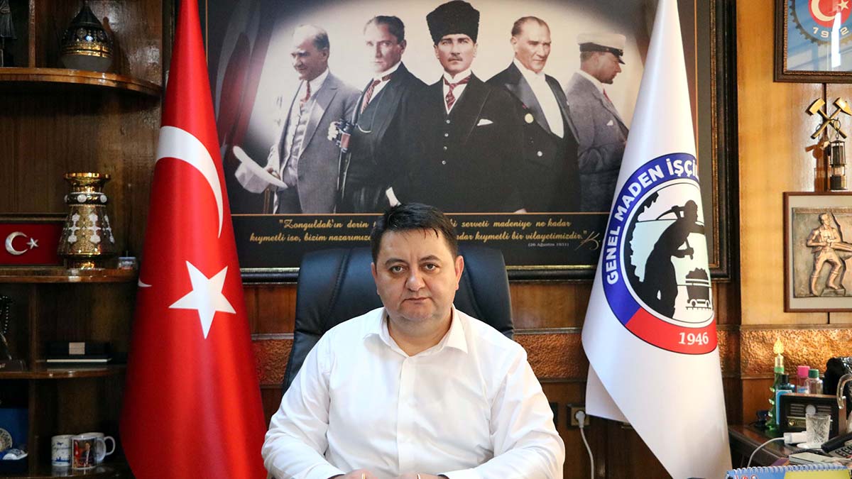 Genel Maden İşçileri Sendikası (GMİS) Genel Başkanı Hakan Yeşil, Rusya-Ukrayna savaşıyla uluslararası piyasada artan kömür fiyatlarına alternatif olarak yerli kömürde üretimin artırılması gerektiğini söyledi.