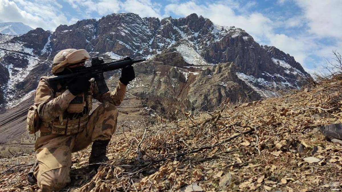 Hakkari'de Eren Kış-30 operasyonu başladı