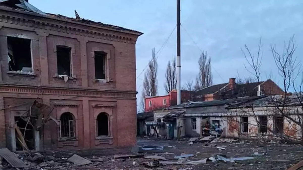 Tarihi itfaiye binası bombardımandan tahrip oldu