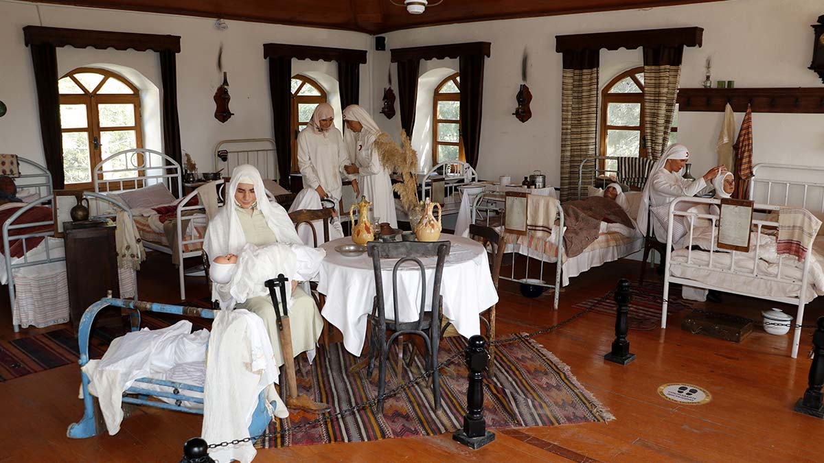 Hilal-i Ahmer Türk milletinin kalbini kazandı