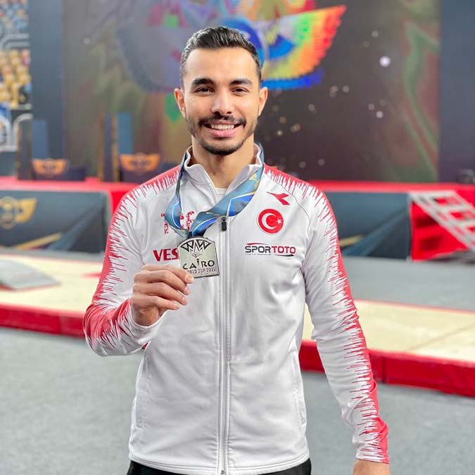 İbrahim Çolak ve Ferhat Arıcan madalya serisini sürdürüyor