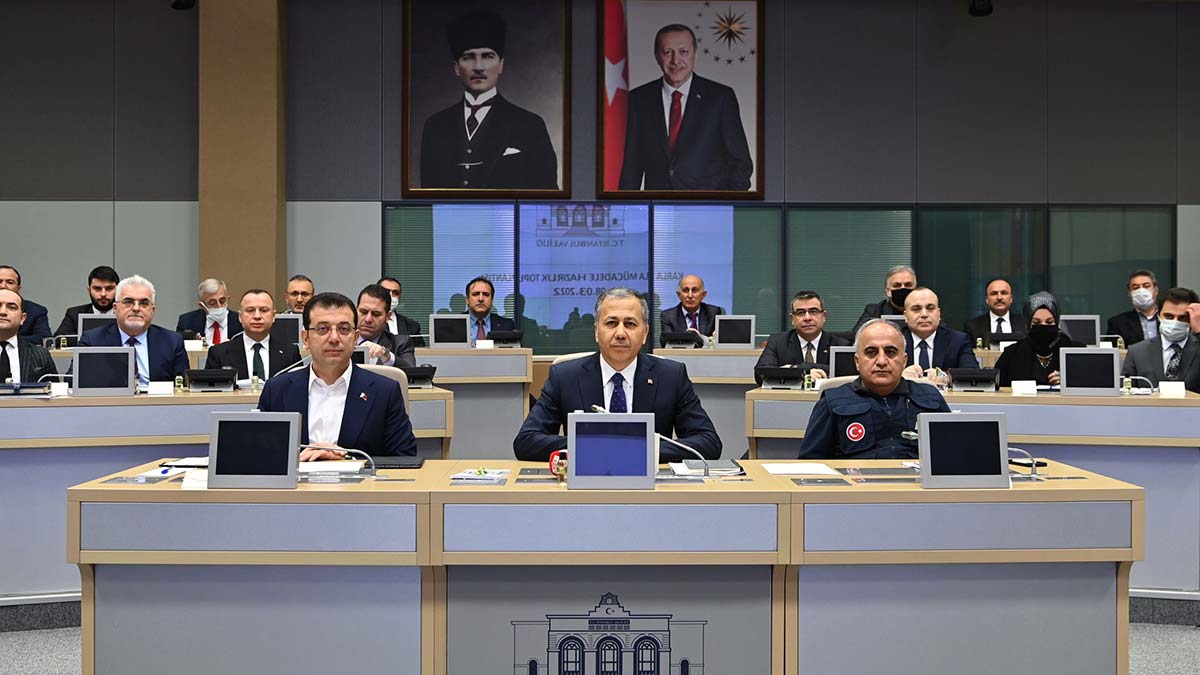 İstanbul'da beklenen kar yağışıyla ilgili tedbirler alındı