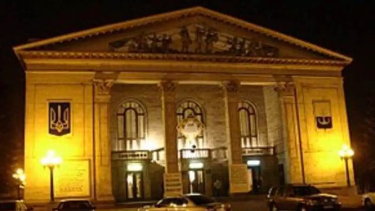 Mariupol tiyatro binasının yapımını i̇talya üstlenecek