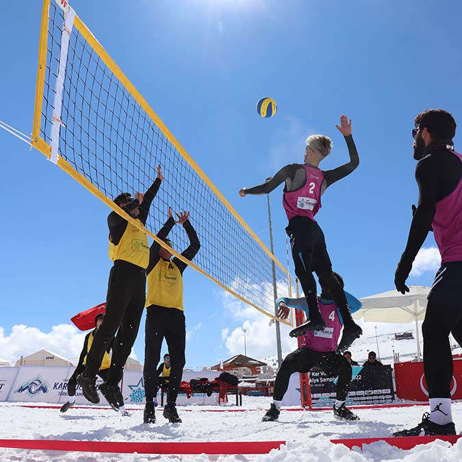 Kar Voleybolu Türkiye Şampiyonası sona erdi