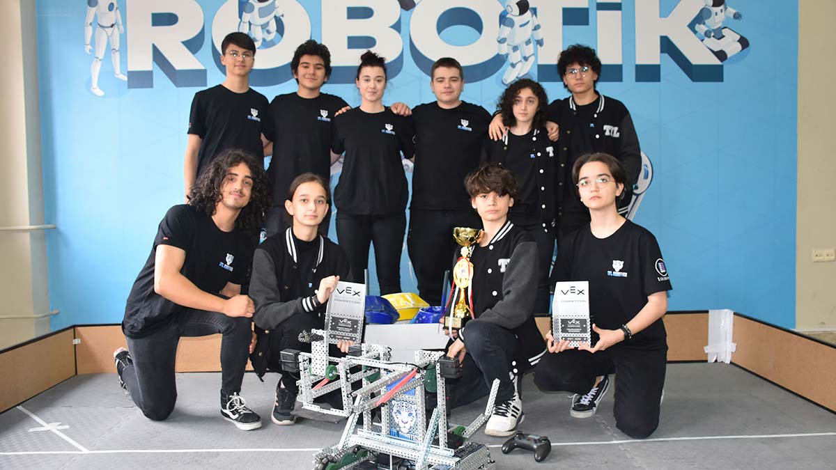 Robot Naci ABD'ye gidiyor