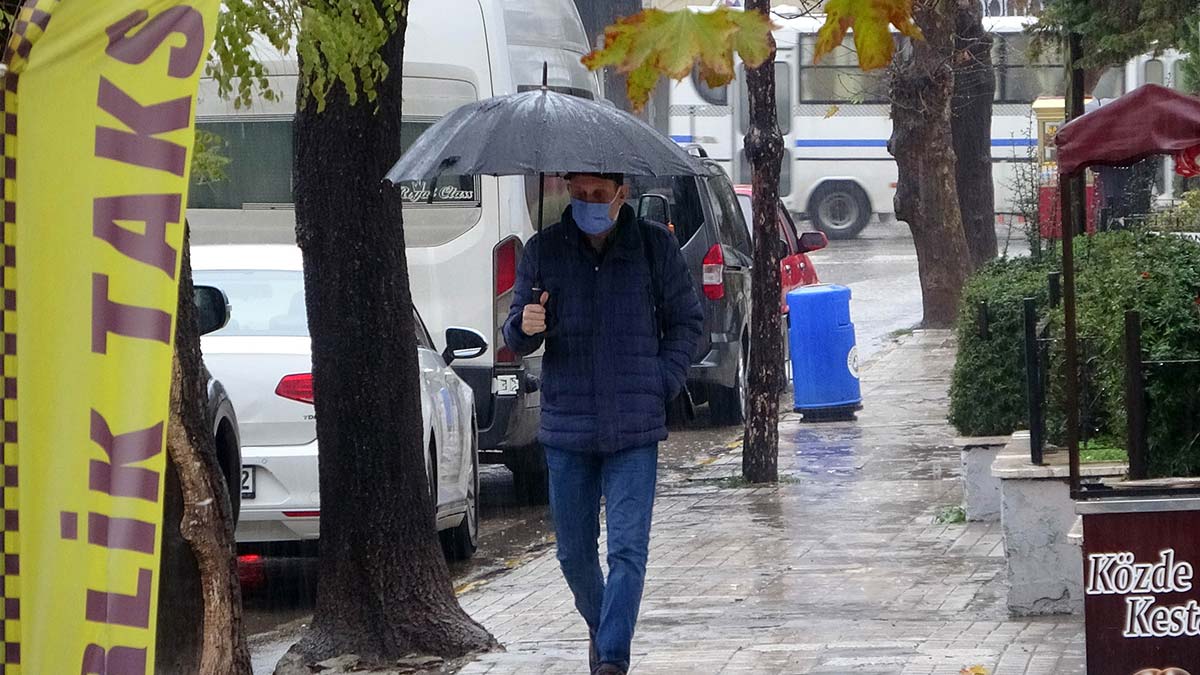 Meteoroloji'den soğuk ve yağışlı hava uyarısı