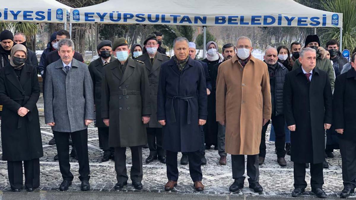 Mehmet Akif Ersoy kabri başında anıldı