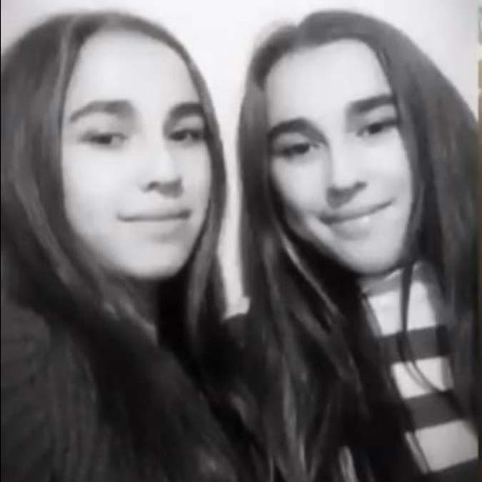 Samsun'un Yakakent ilçesinde karlı yolda kontrolden çıkan öğrenci servis minibüsü takla attı. Kazada 1 öğrenci öldü, sürücü ve 6 öğrenci yaralandı.