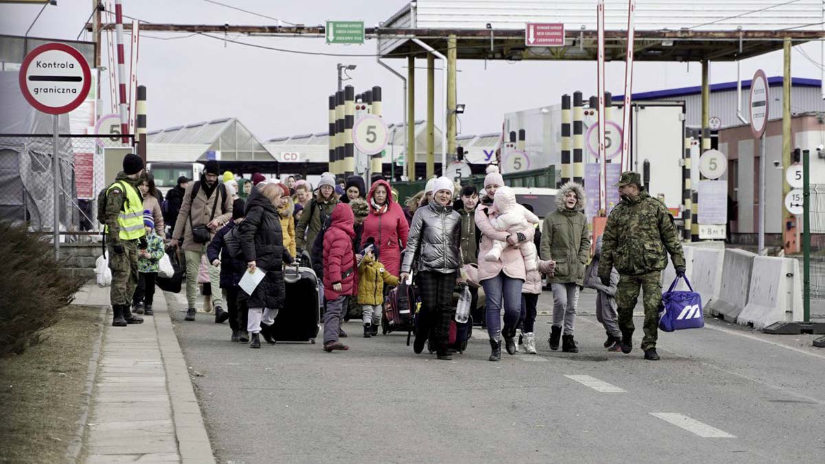1 milyon 67 bin kişi Polonya'ya sığındı
