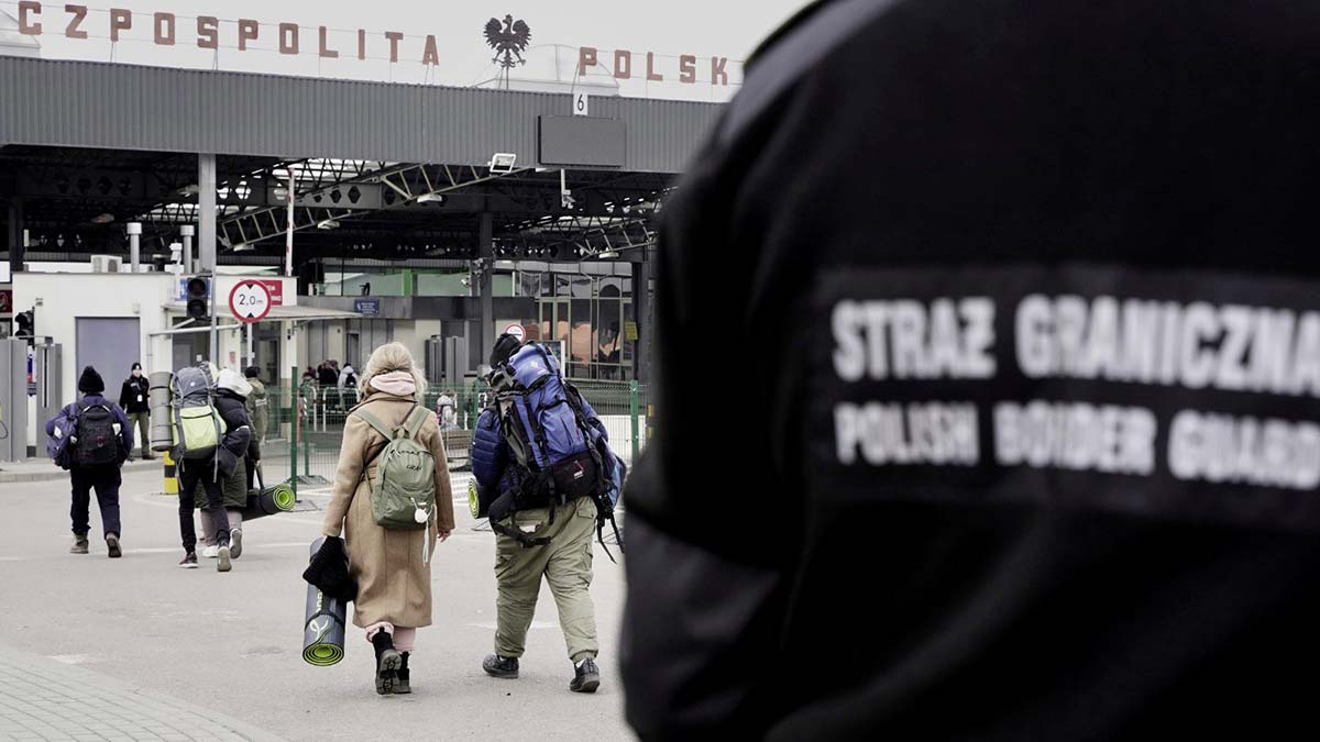 1 milyon 67 bin kişi Polonya'ya sığındı