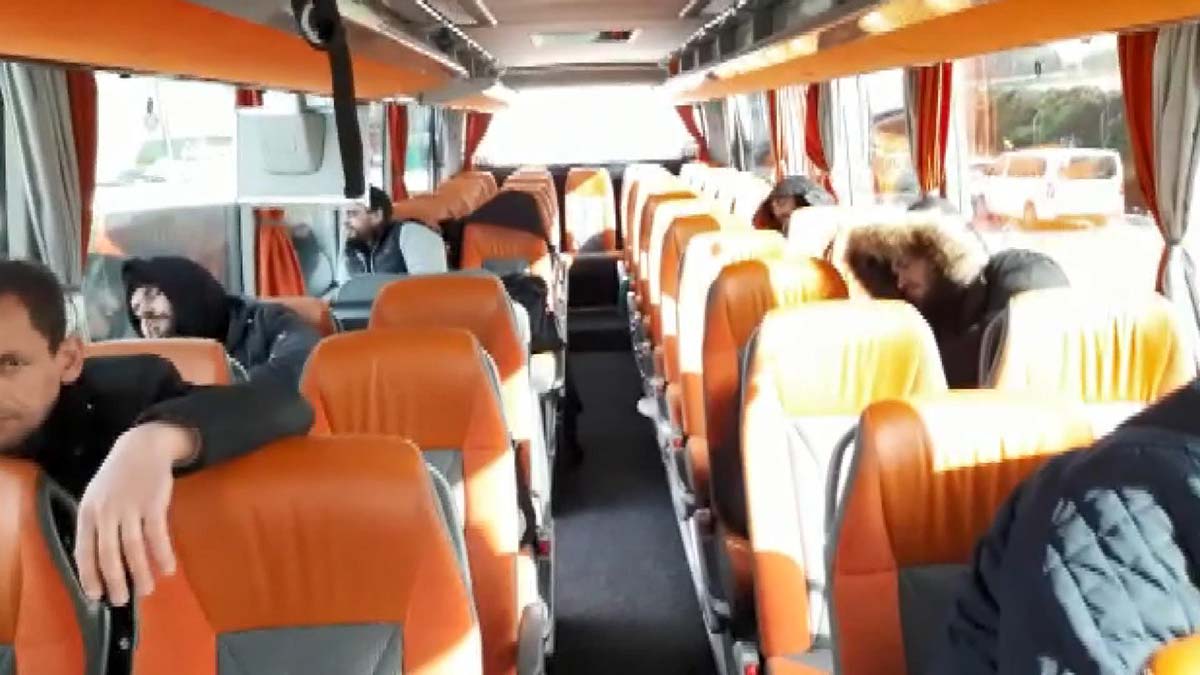 Polonya'ya giriş yapan Türkler yurda dönüyor