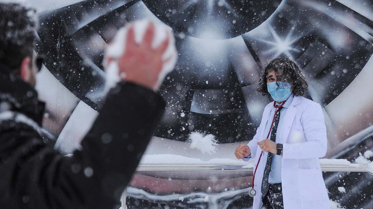 Kavukcu, sağlık çalışanlarına yönelik şiddeti eleştirdi