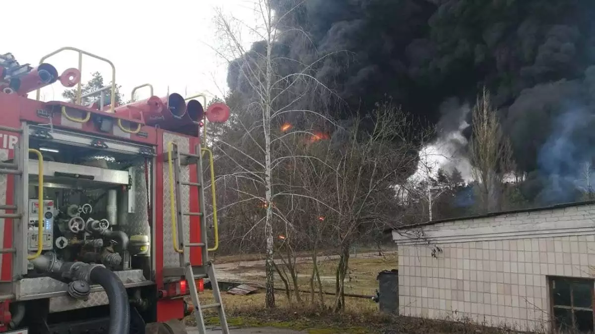 Çernihiv'de petrol rafinerisi vuruldu