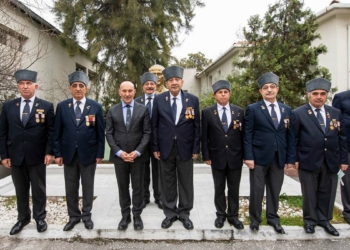Başımızın üzerinde yeriniz var