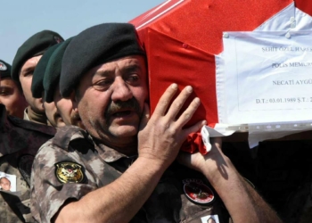 Şehit polis Necati Aygün toprağa verildi