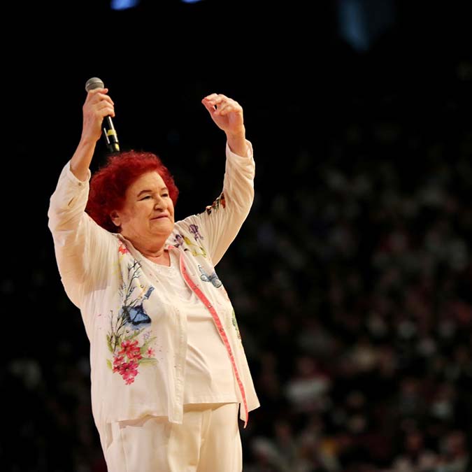 Selda Bağcan 8 Mart'ta konser verdi