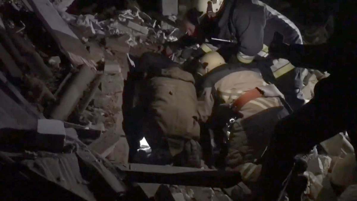 Sumy'ye düzenlenen hava saldırısı görüntülendi