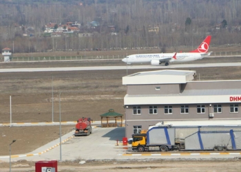 Tokat havalimanına ilk yolcu uçağı indi