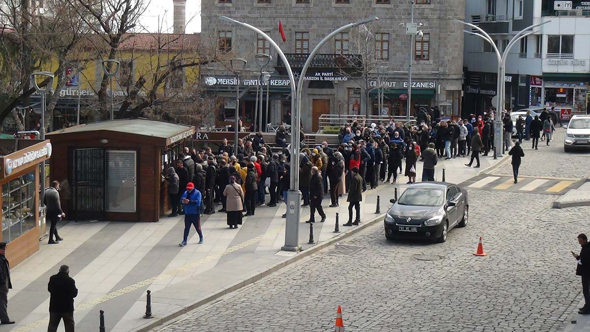 Trabzonspor-Beşiktaş derbisinin biletleri karaborsada