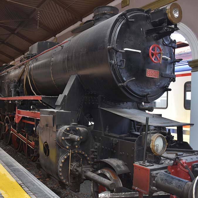 Çalışır durumdaki son lokomotif Alsancak Garı'nda