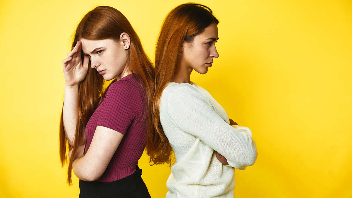 Hayat kısa ama iki yüzlü oynamak için çok daha kısa!.. İnsanı asıl yoran hayatındaki kötü insanlar değil hayatındaki iki yüzlü insanlar.