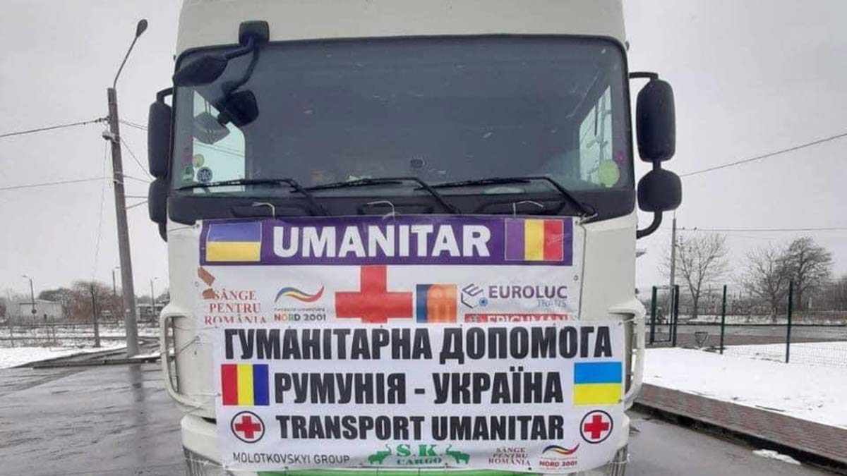 Ukrayna'ya insani yardım malzemelerinin sınırdan geçişi