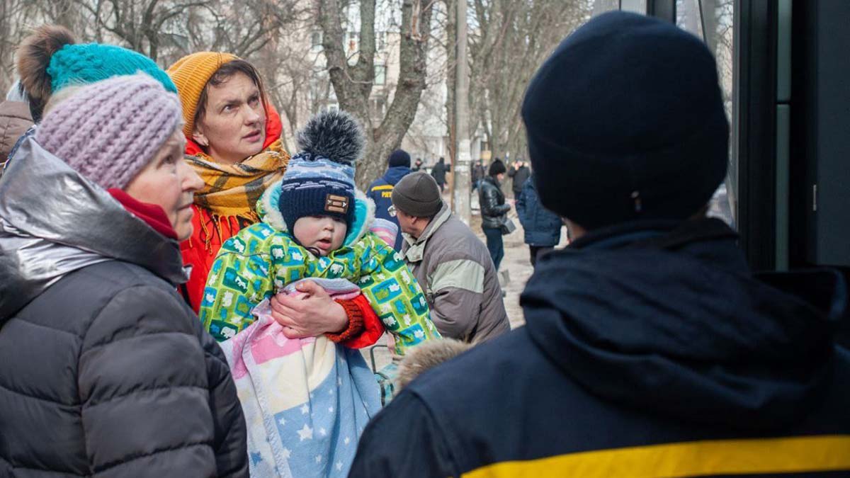 Ukrayna'dan 10 bin kişi tahliye edildi