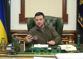 Zelenski Kiev'de kalmaya devam edecek