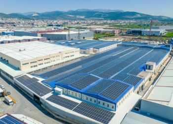 Fabrika çatılarına CW Enerji imzası