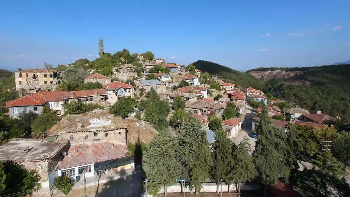 Denizli’nin sarayköy ilçesi hisar köyündeki attuda antik kenti arkeolojik amaçlı yüzey çalışmaları tamamlandı.