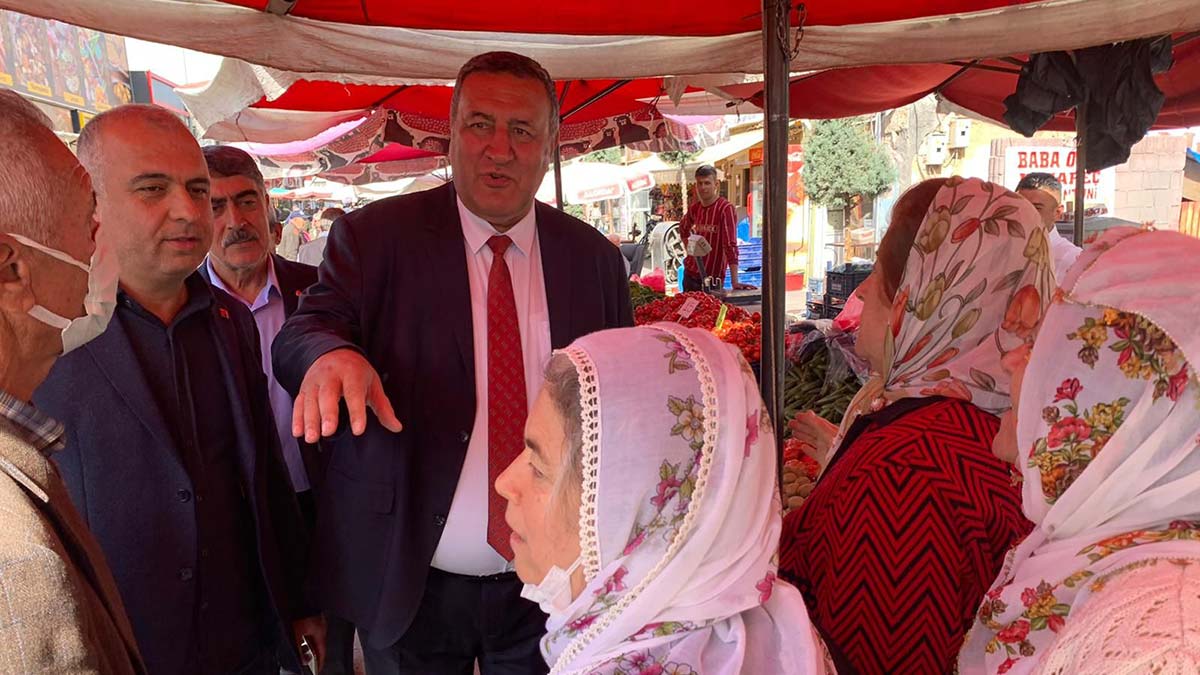 Ulukışla pazarında karpuzun dilimi 33 lira